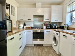 Kitchen- click for photo gallery